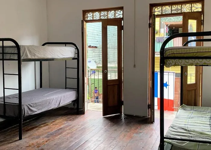 Casa Vintage Hostel Panama City