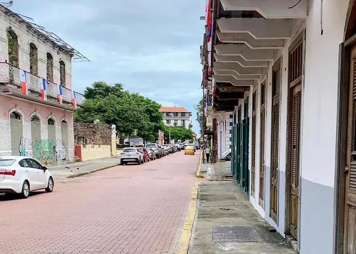 Casa Vintage Hostel Panama City